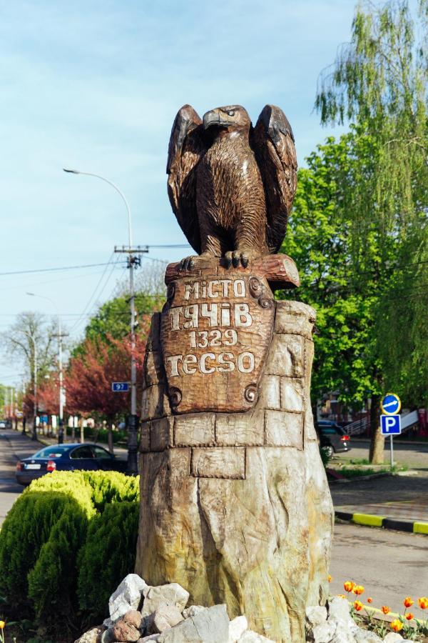 Готель Тячів Exterior photo