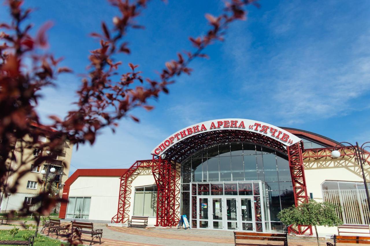 Готель Тячів Exterior photo