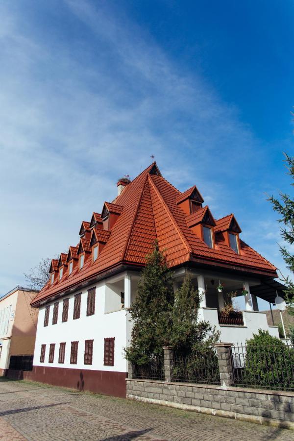 Готель Тячів Exterior photo