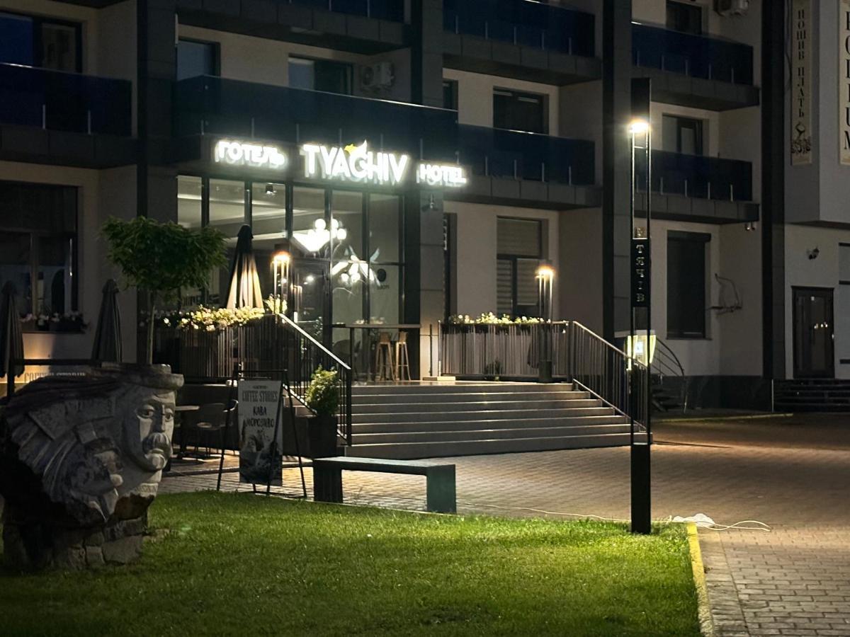 Готель Тячів Exterior photo